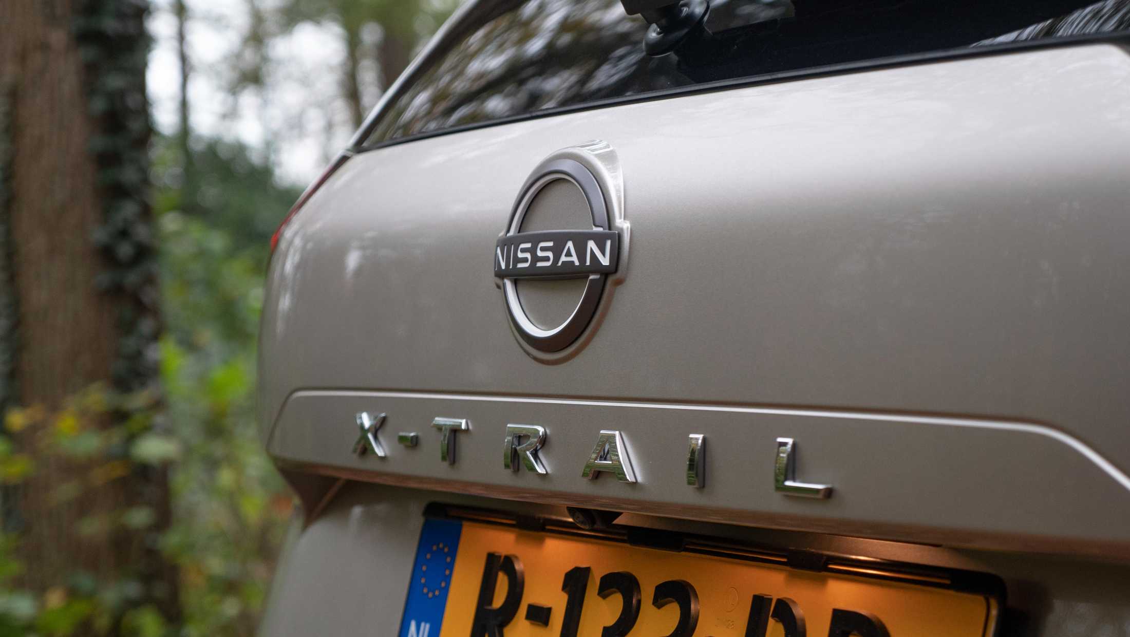 ABD Nissan - X-trail - scherpe lijnen geven een moderne uitstraling